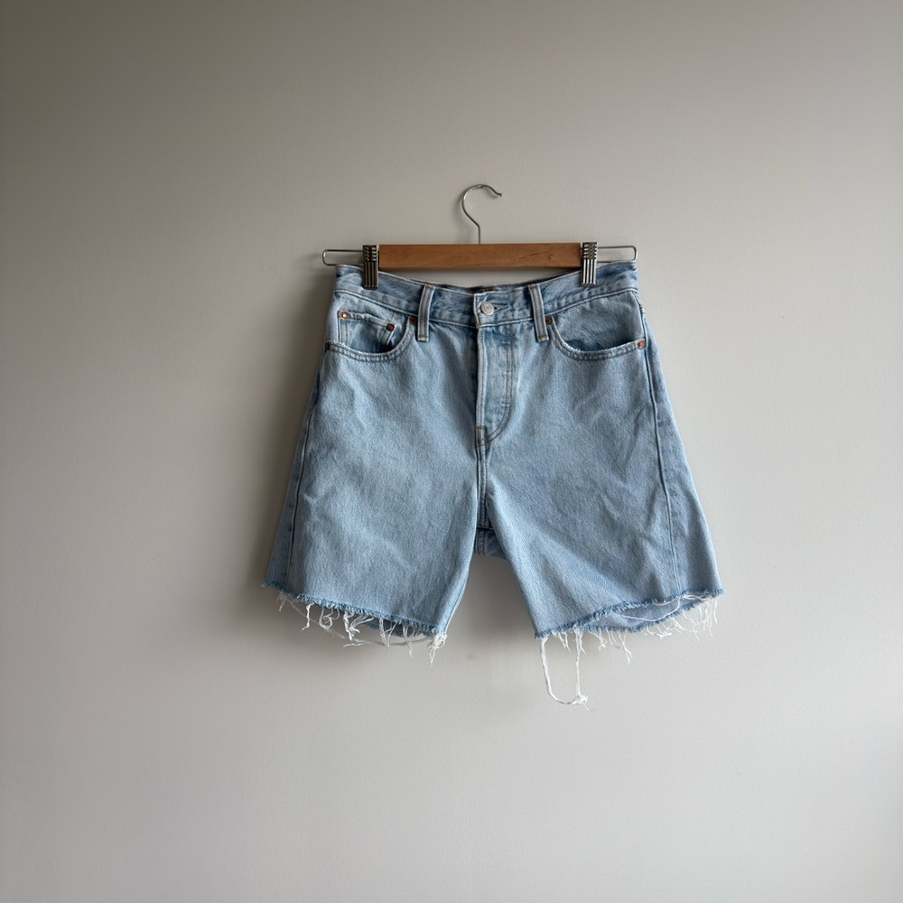 Levi’s Wedgie Mid Thigh Cut Off Shorts